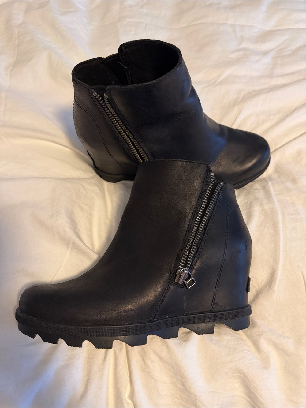 Sorel Black Leather Wedge Ankle Booties with Side Zipper